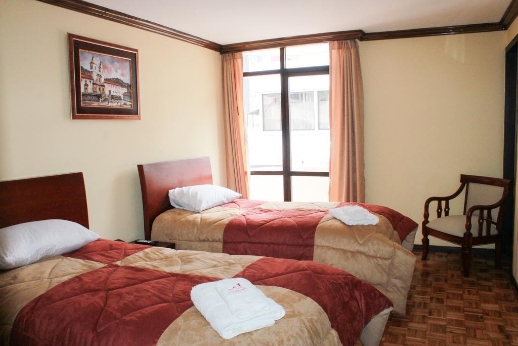 Hotel Villa Lafayette Quito Room photo